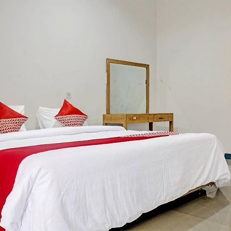 Oyo 90483 Homestay Permata Syariah Bangko Экстерьер фото