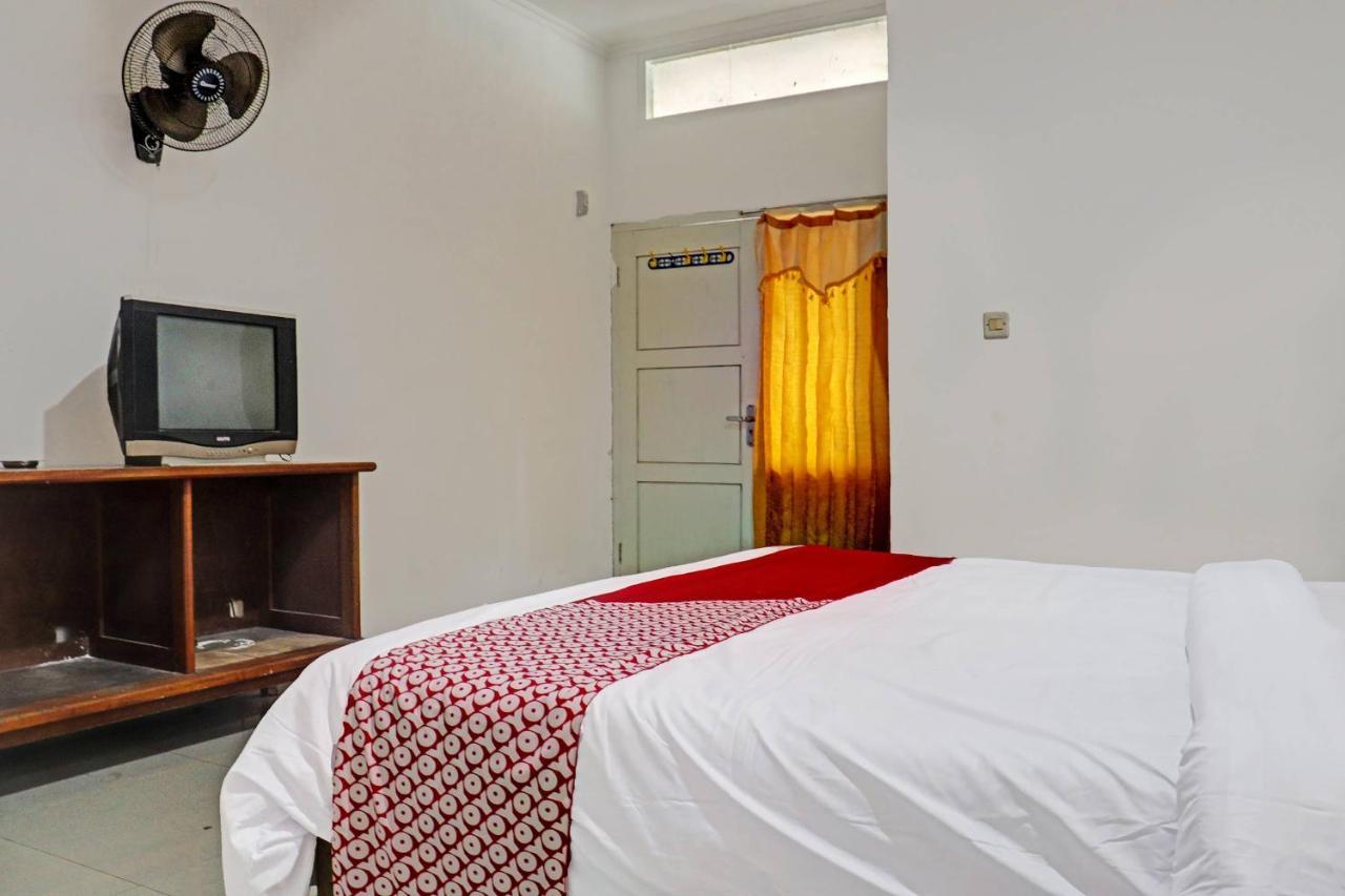 Oyo 90483 Homestay Permata Syariah Bangko Экстерьер фото