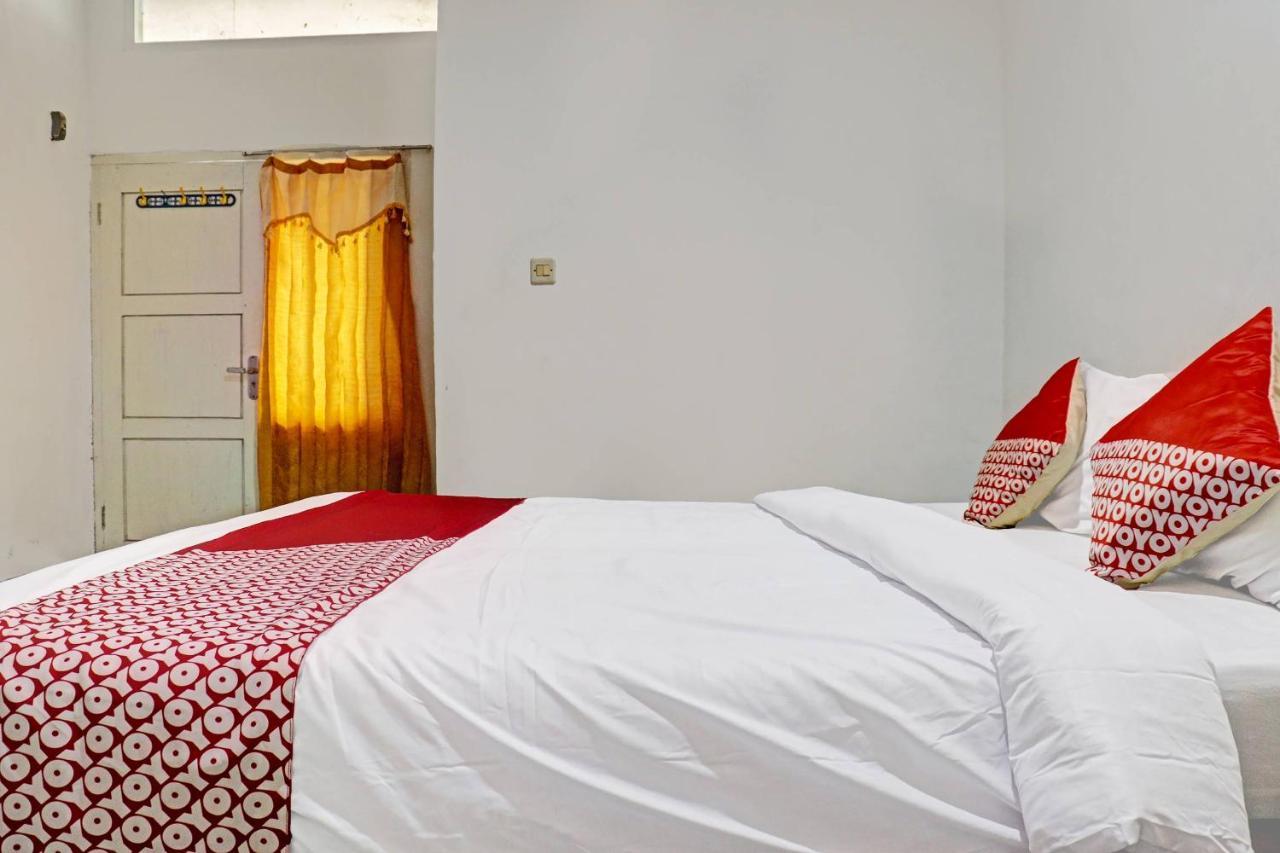 Oyo 90483 Homestay Permata Syariah Bangko Экстерьер фото