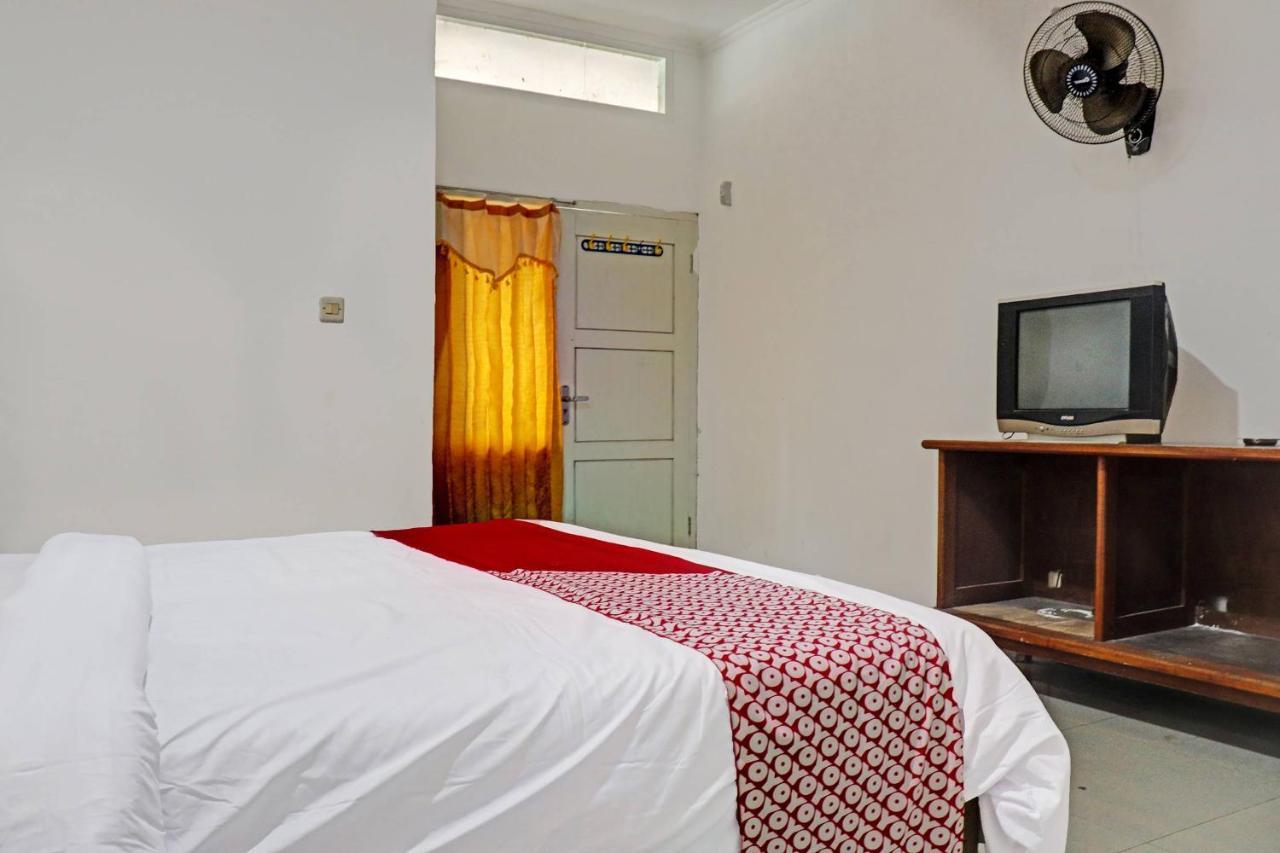 Oyo 90483 Homestay Permata Syariah Bangko Экстерьер фото