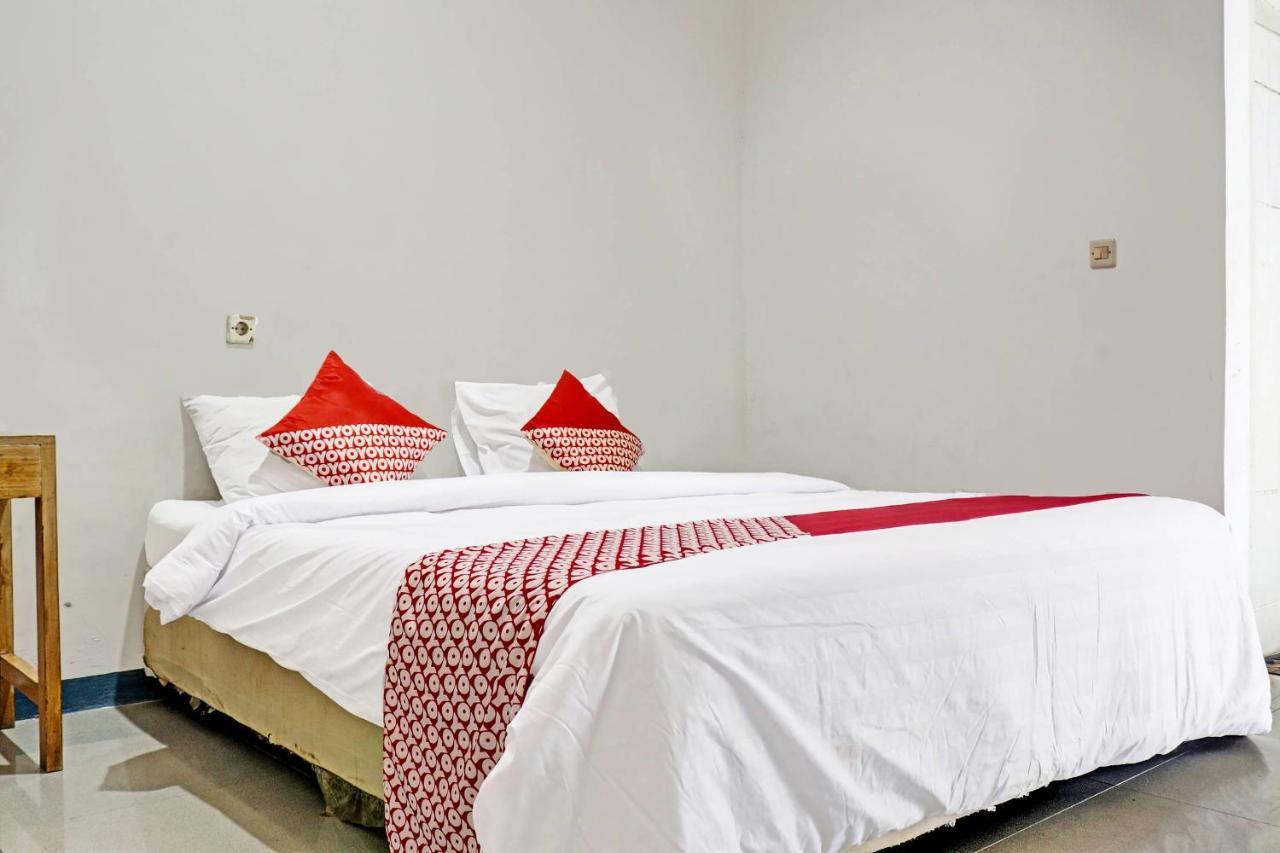 Oyo 90483 Homestay Permata Syariah Bangko Экстерьер фото